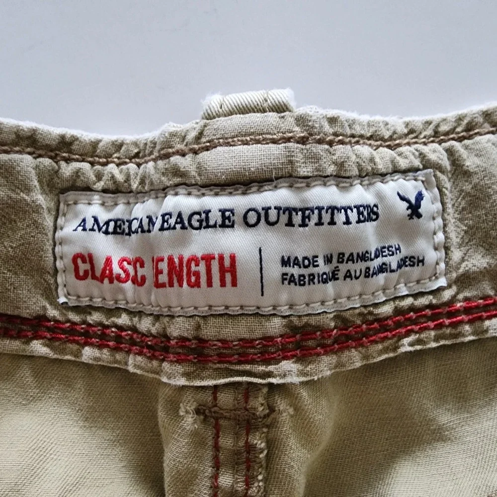 American Eagle‎ Outfitters Mens Cargo Shorts Size 30 Khaki Classic Length Cotton